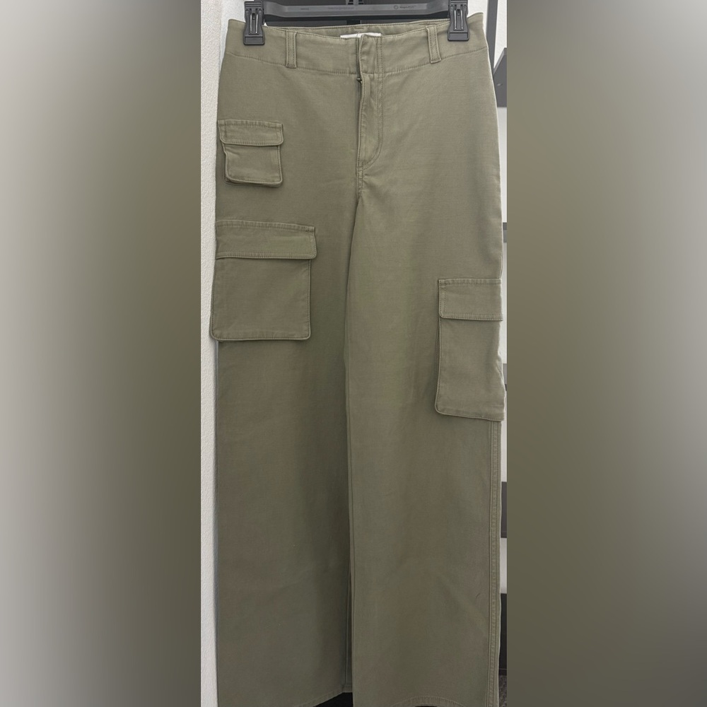 Aritzia Cargo Pants